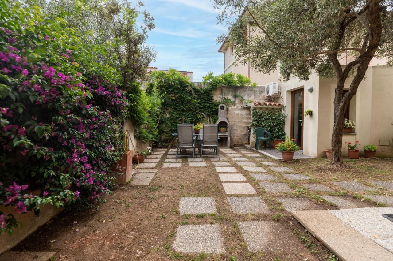 Theo'S Rooms Olbia Exterior photo